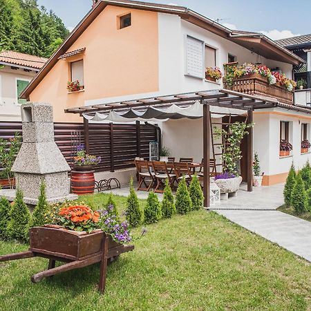 Gotar Apartment With Garden Kobarid Dış mekan fotoğraf