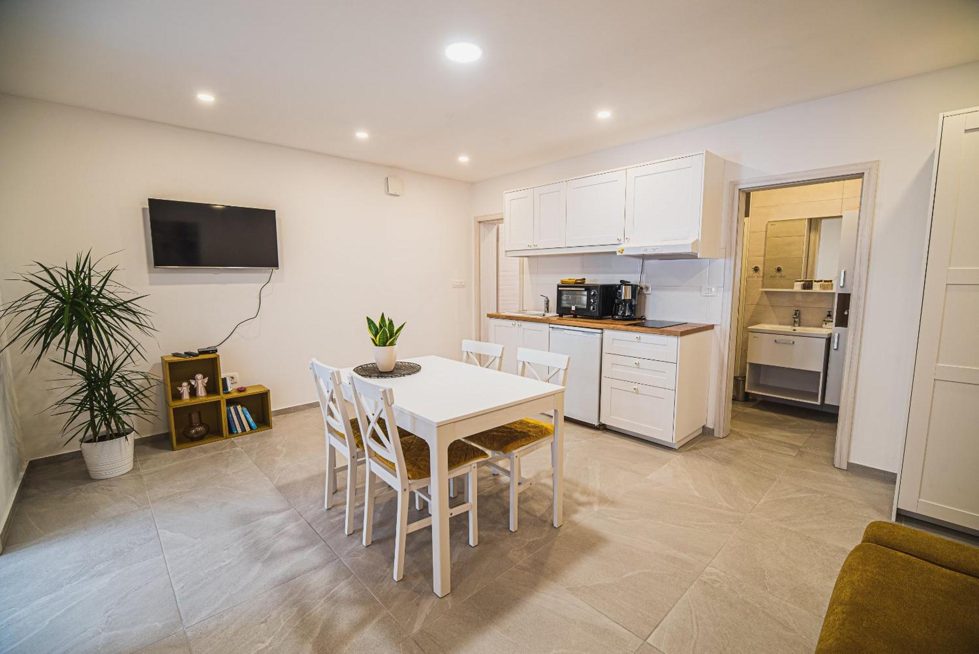 Gotar Apartment With Garden Kobarid Dış mekan fotoğraf