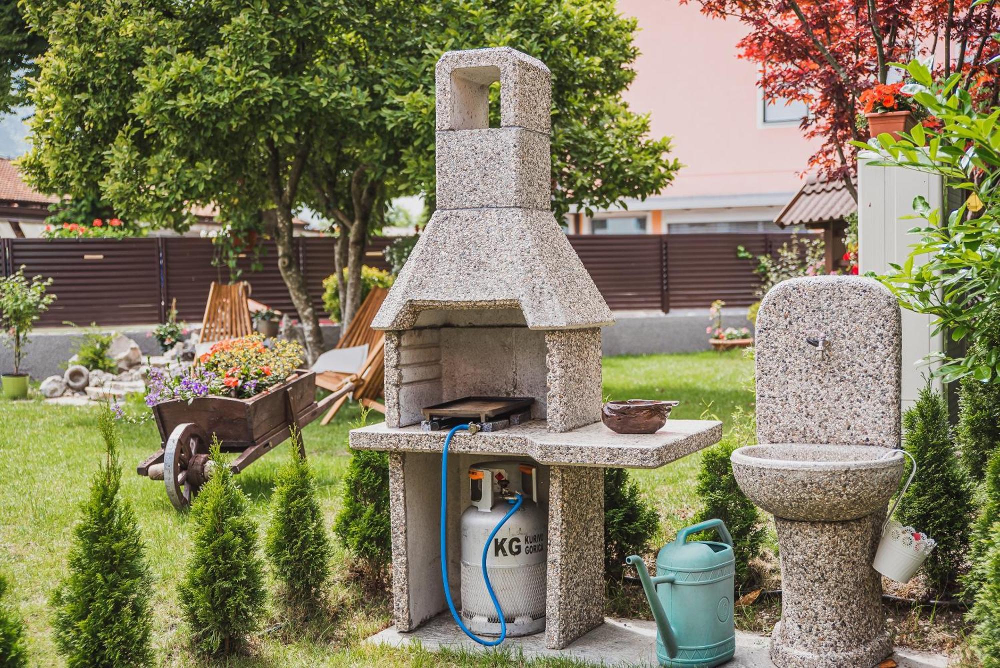 Gotar Apartment With Garden Kobarid Oda fotoğraf
